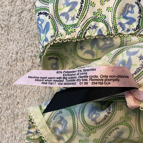 Victoria’s Secret “Sexy Little Things” bow detail panties - Picture 6 of 7